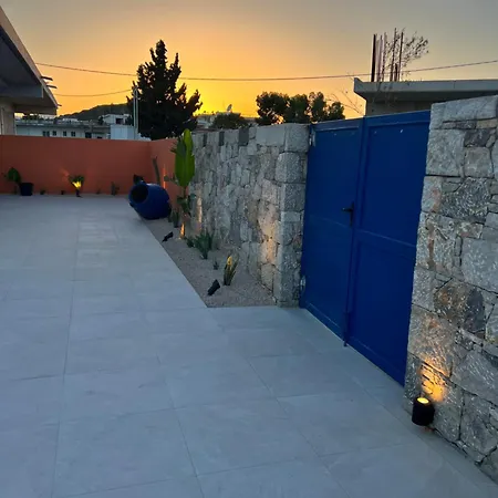 Cora With Private Pool 200m To The Вилла *