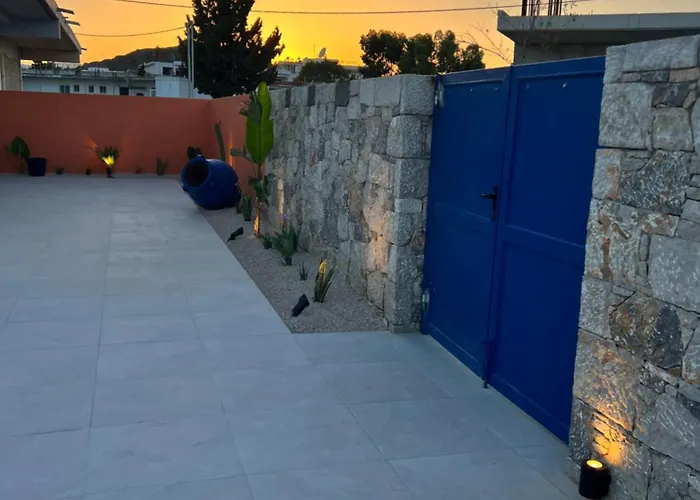 Cora With Private Pool 200m To The Вилла *