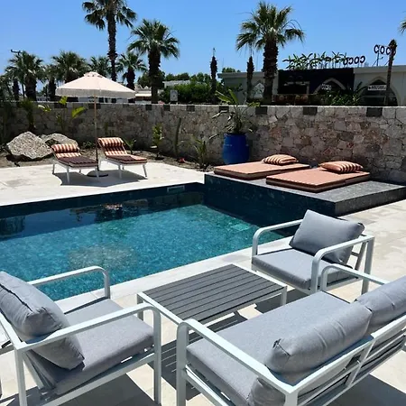 Cora With Private Pool 200m To The