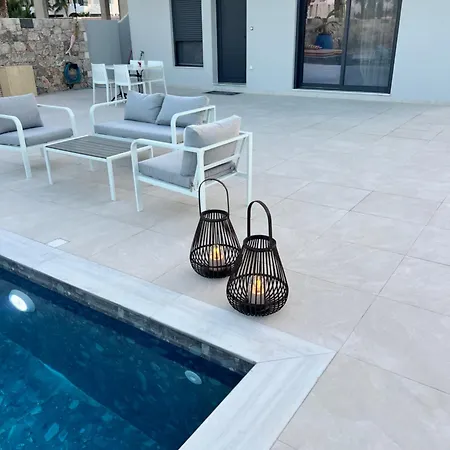 Cora With Private Pool 200m To The * Faliraki