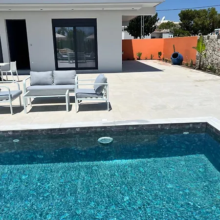 Villa Cora With Private Pool 200m To The