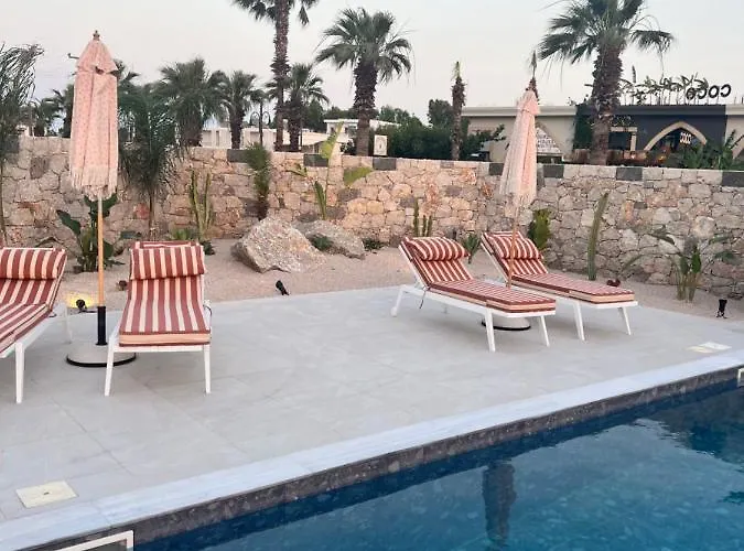 Villa Cora With Private Pool 200m To The