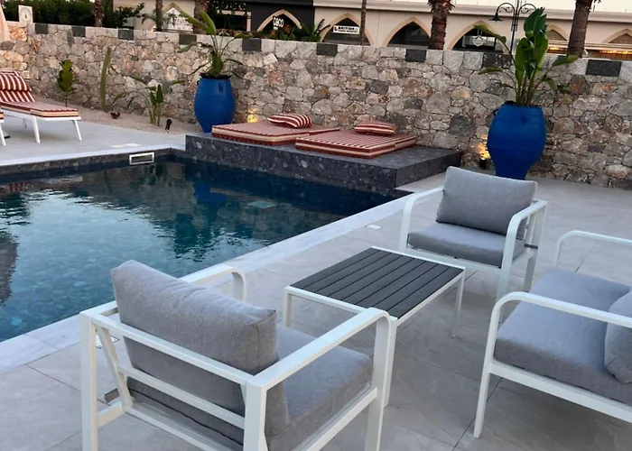 Villa Cora With Private Pool 200m To The