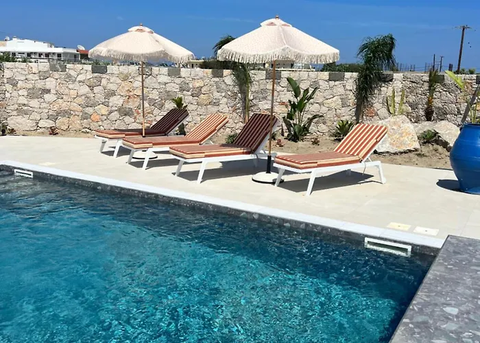 Cora With Private Pool 200m To The