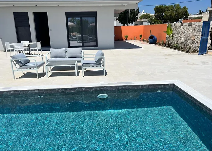 Villa Cora With Private Pool 200m To The