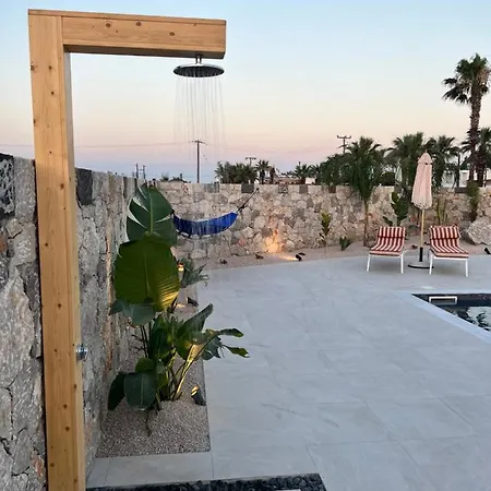 Villa Cora With Private Pool 200m To The